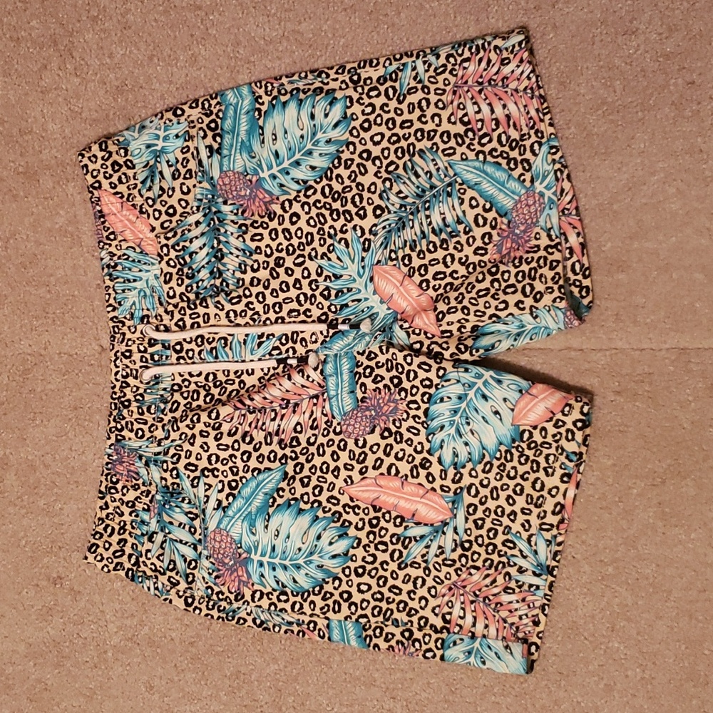 Raw Yarn Industries Men's Paisley Stretch Twill Animal Print Shorts